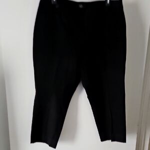 Classic Black Capris